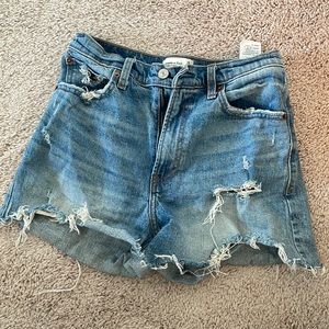 Abercrombie & Fitch High Rise 4” Denim Shorts